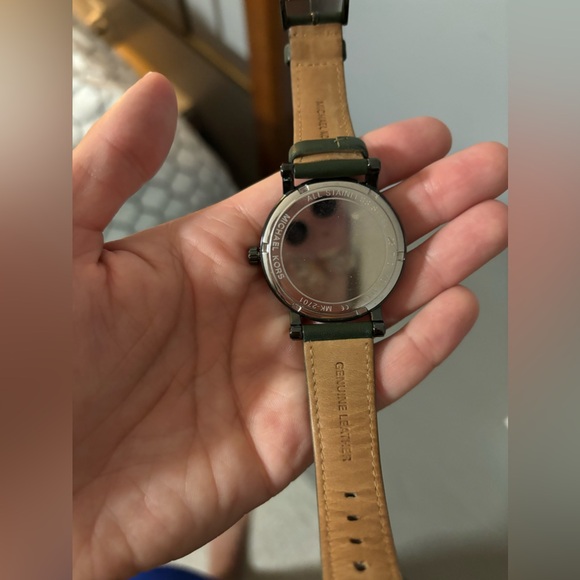 Michael Kors Women’s Watch - Picture 5 of 10